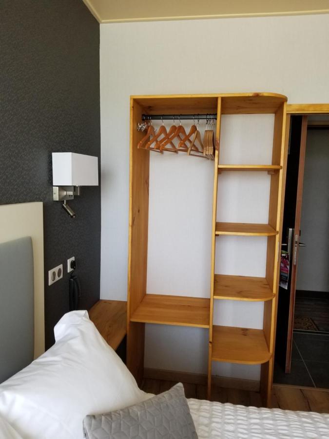 Logis Hotel Restaurant Spa Les Balcons De L'Esperance Limeuil Esterno foto